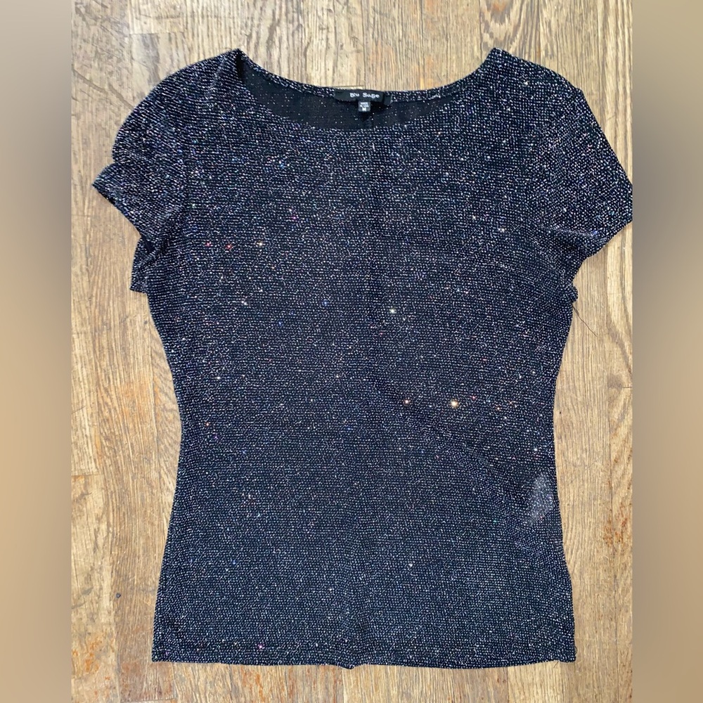 Women’s Blu Sage / Black Top / Short Sleeve With Sparkles Size M